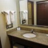 Photo best western plus the inn and suites at the falls salle de bain b