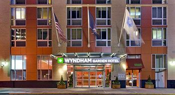 Wyndham Garden Hotel Times Square photo