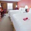 Photo crowne plaza hotel clark chambre b