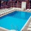 Photo holiday inn midtown th street piscine b