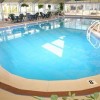 Photo howard johnson hotel toms river piscine b