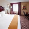 Photo holiday inn express paramus chambre b