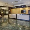 Photo hilton woodbridge lobby reception b