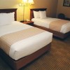 Photo la quinta inn suites wayne chambre b