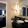 Photo hilton manhattan east salle de bain b