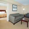 Photo holiday inn east windsor suite b