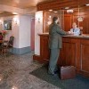 Photo airway inn laguardia airport lobby reception b