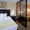Photo holiday inn hasbrouck heights suite b