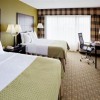 Photo holiday inn totowa wayne chambre b