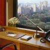 Photo jumeirah essex house on central park hotel chambre b