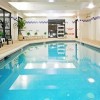 Photo holiday inn express at the meadowlands piscine b