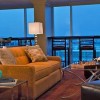 Photo renaissance newark airport hotel bar lounge b
