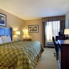 Photo comfort inn suites paramus chambre b