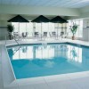 Photo country inn suites by carlson newark airport piscine b