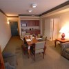 Photo country inn suites by carlson newark airport chambre b