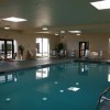 Photo hampton inn woodbridge piscine b