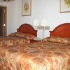 Photo red carpet inn hotel chambre b