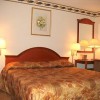 Photo red carpet inn hotel chambre b