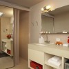 Photo room mate grace hotel salle de bain b