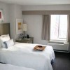 Photo hampton inn madison square garden chambre b