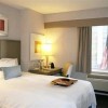 Photo hampton inn madison square garden chambre b