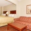 Photo comfort suites east brunswick chambre b