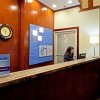 Photo holiday inn express eme avenue lobby reception b
