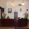 Photo latham hotel lobby reception b