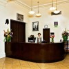 Photo latham hotel lobby reception b