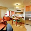 Photo residence inn by marriott east rutherford meadowlands chambre b