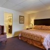 Photo travelodge inn and suites latham chambre b