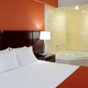 Photo holiday inn express maspeth suite b