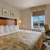 Photo days inn long island city hotel chambre b