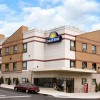 Photo days inn elmhurst exterieur b