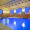 Photo la quinta inn suites west long branch piscine b