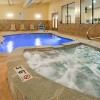 Photo la quinta inn suites west long branch piscine b