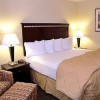 Photo comfort inn suites jfk airport chambre b