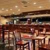 Photo ramada plaza hotel newark liberty airport restaurant b