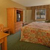 Photo days inn and suites plattsburgh chambre b