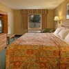 Photo days inn and suites plattsburgh chambre b