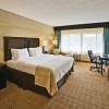 Photo doubletree hotel tinton falls eatontown chambre b