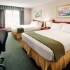 Photo holiday inn express hotel suites findley lake i exit chambre b