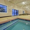 Photo holiday inn plattsburgh adirondack area piscine b