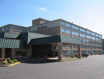 Ramada Inn Rochelle Park Paramus Area photo