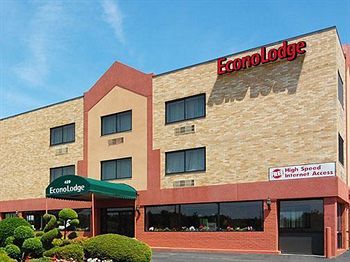 Econo Lodge Hicksville photo