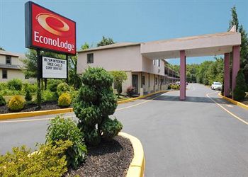 Econo Lodge Farmingdale photo