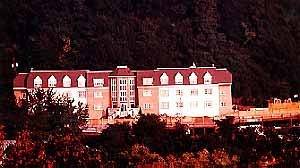 Roslyn Claremont Hotel photo