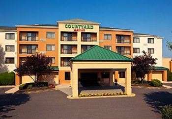 Courtyard By Marriott Cranbury photo