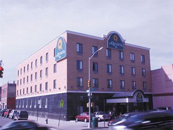 La Quinta Inn Queens Hotel photo