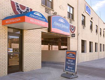 Howard Johnson Inn Yankee Stadium photo